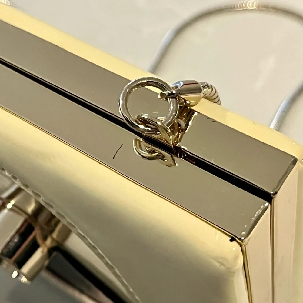 Kate Spade
Radio Samira Clutch - Picture 9 of 9